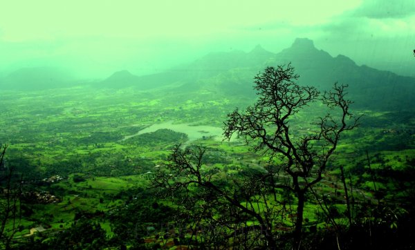 A view of the valley from the sunset point